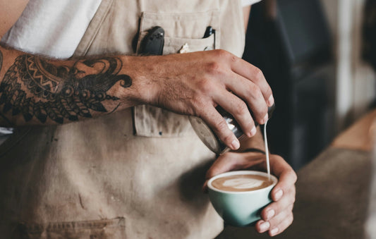 Was ist ein Flat White und worin unterscheidet er sich von einem Cappuccino?